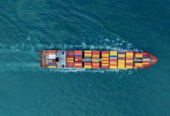 Rīgas ostā darbu uzsākušas divas jaunas konteinerkravu pārvadājumu līnijas