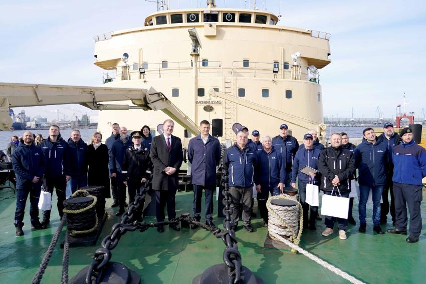 svinīgs ledus navigācijas sezonas noslēguma pasākums